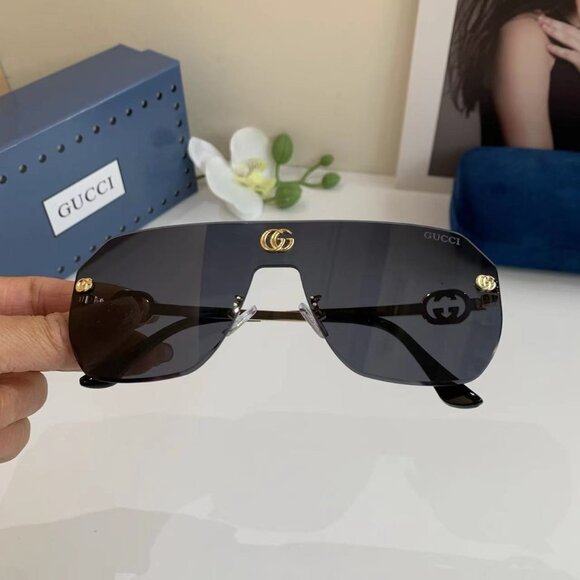 Gucci Round Sunglasses Round Pearl Tip Gold Metal Frame GG0253S - Picture 5 of 6